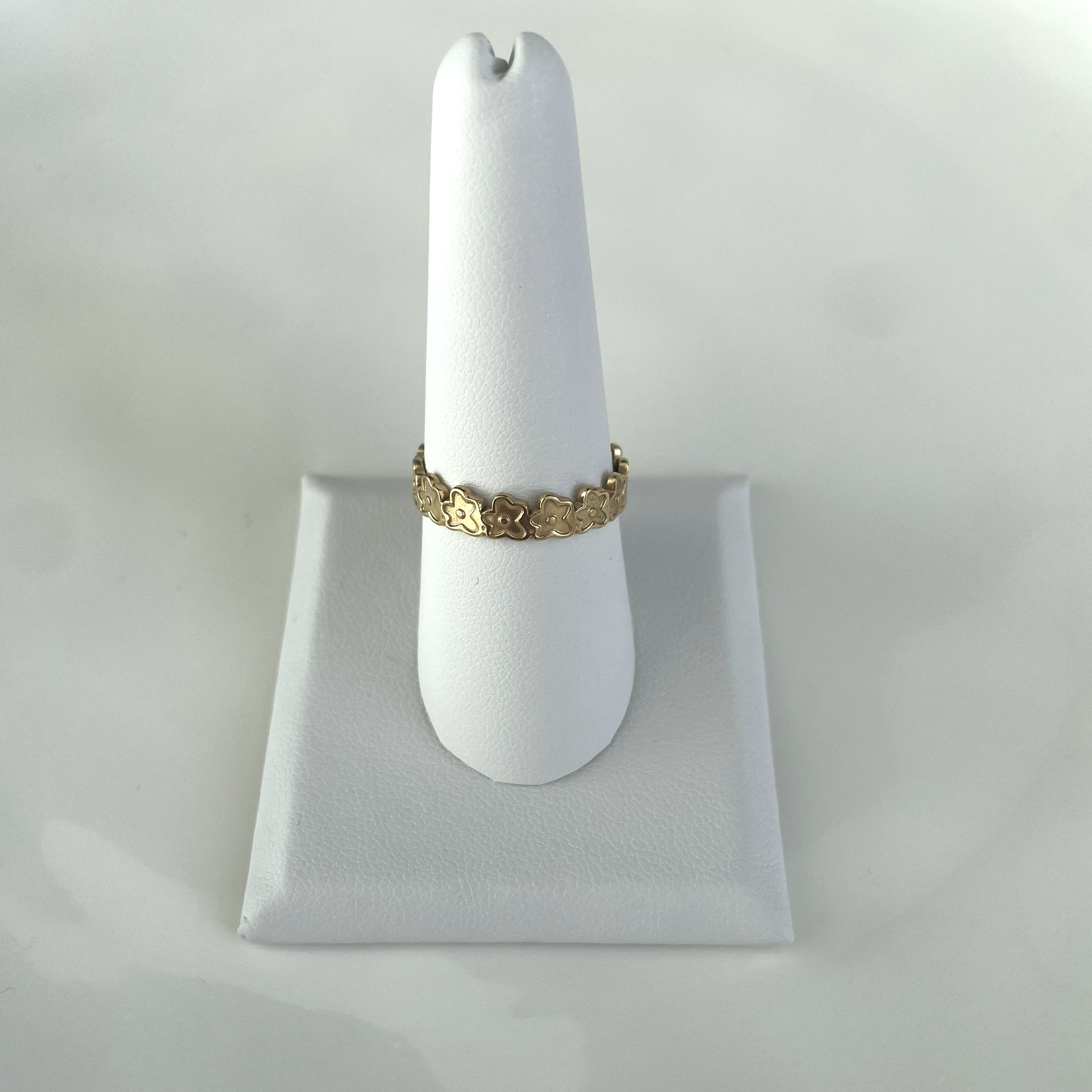 Cutout Flower Ring
